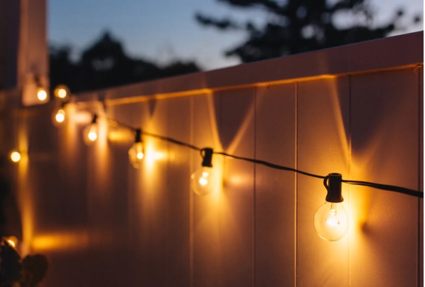 An Easy Guide to Installing Solar Fence Lights Without Nails