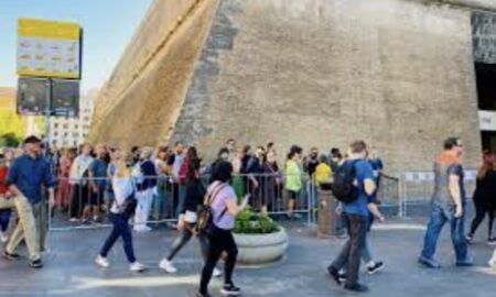How Long are the Lines to Get into the Vatican?