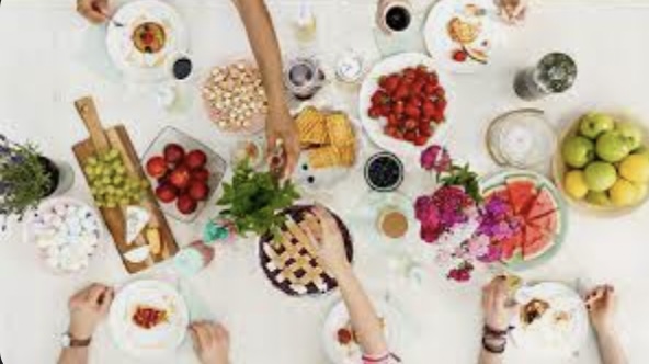 How Your Diet Impacts Your Mental Health and Beauty