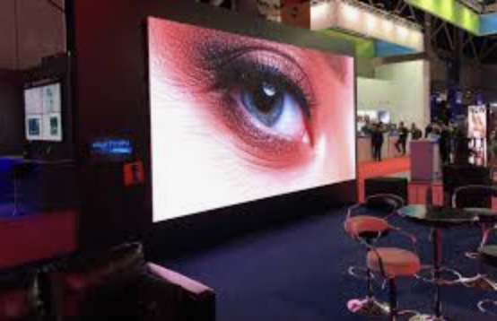 Why LED Video Walls Are A Better Choice Than Projectors