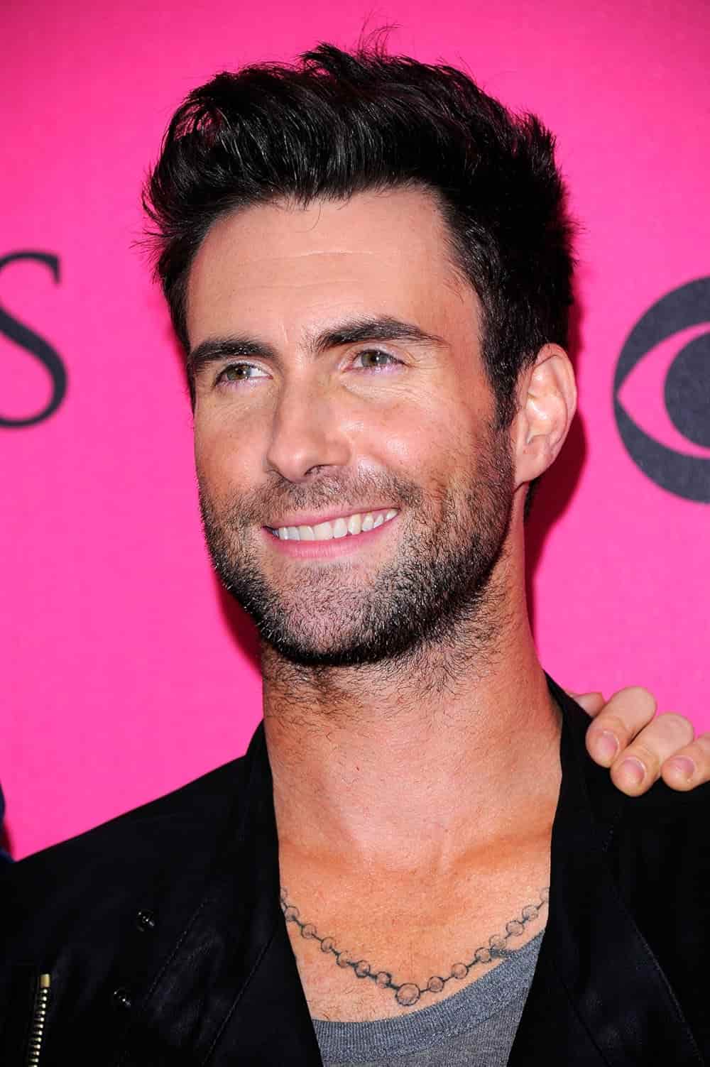  Adam Levine